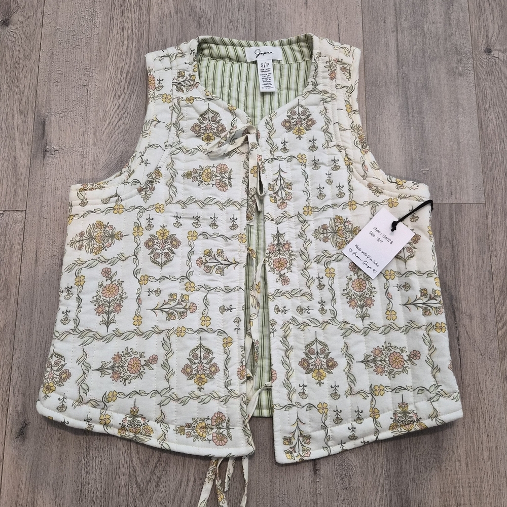 Japna Floral Quilted Vest - Cream and Green